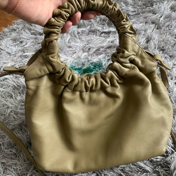 The row double circle small sage color - Picture 3 of 7